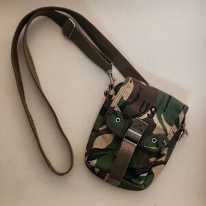 Men's Camouflage Messenger Bag